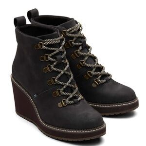 LAST CHANCE!! Tom’s Black Melrose Water Resistant Lace-Up Wedge Boot